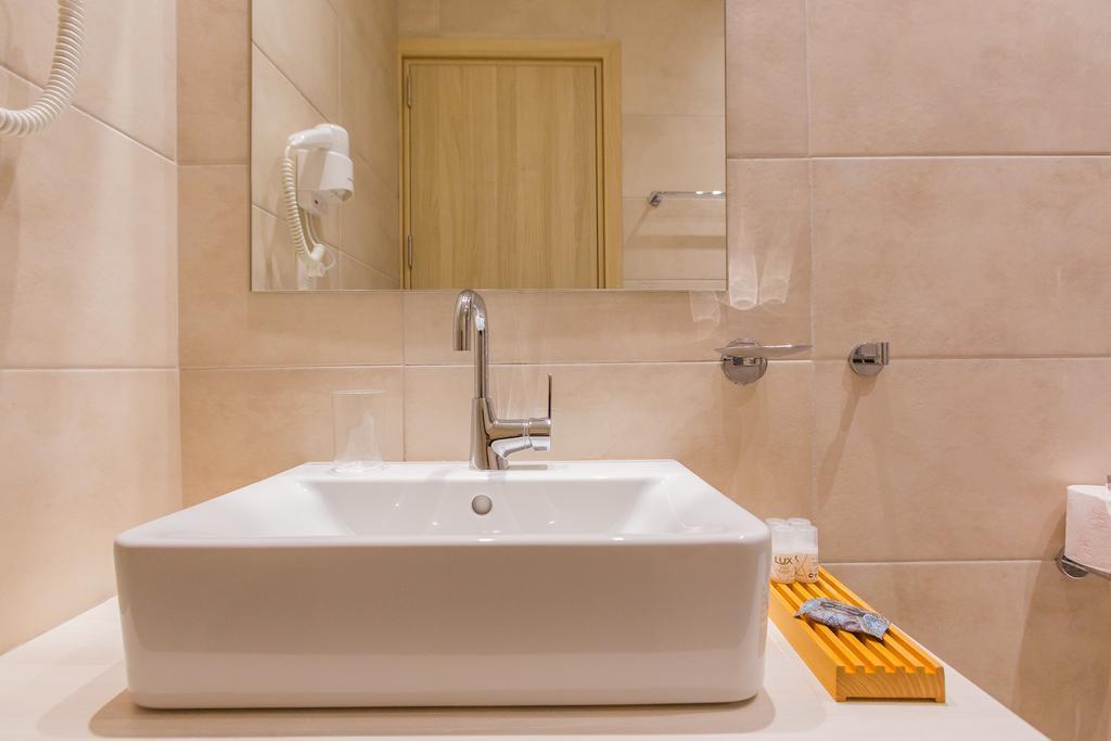 The Perfect Spot Luxury Apartments Rhodes City Екстериор снимка